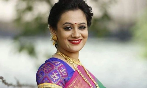 Spruha Joshi
